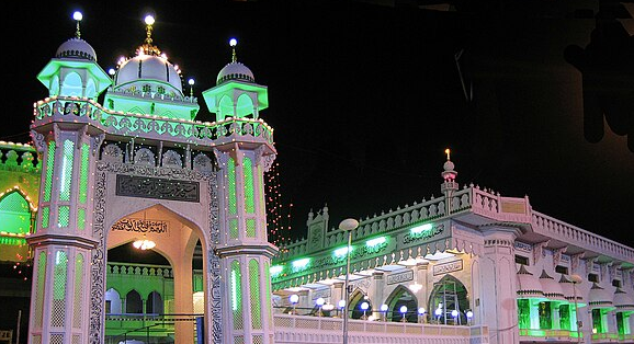 Gareeb Nawaz Masjid (Sunni Masjid), Nagpur, Maharashtra - Vushii.com